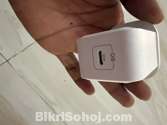 Power Addapter for iphone 16pro mex (without Cable)